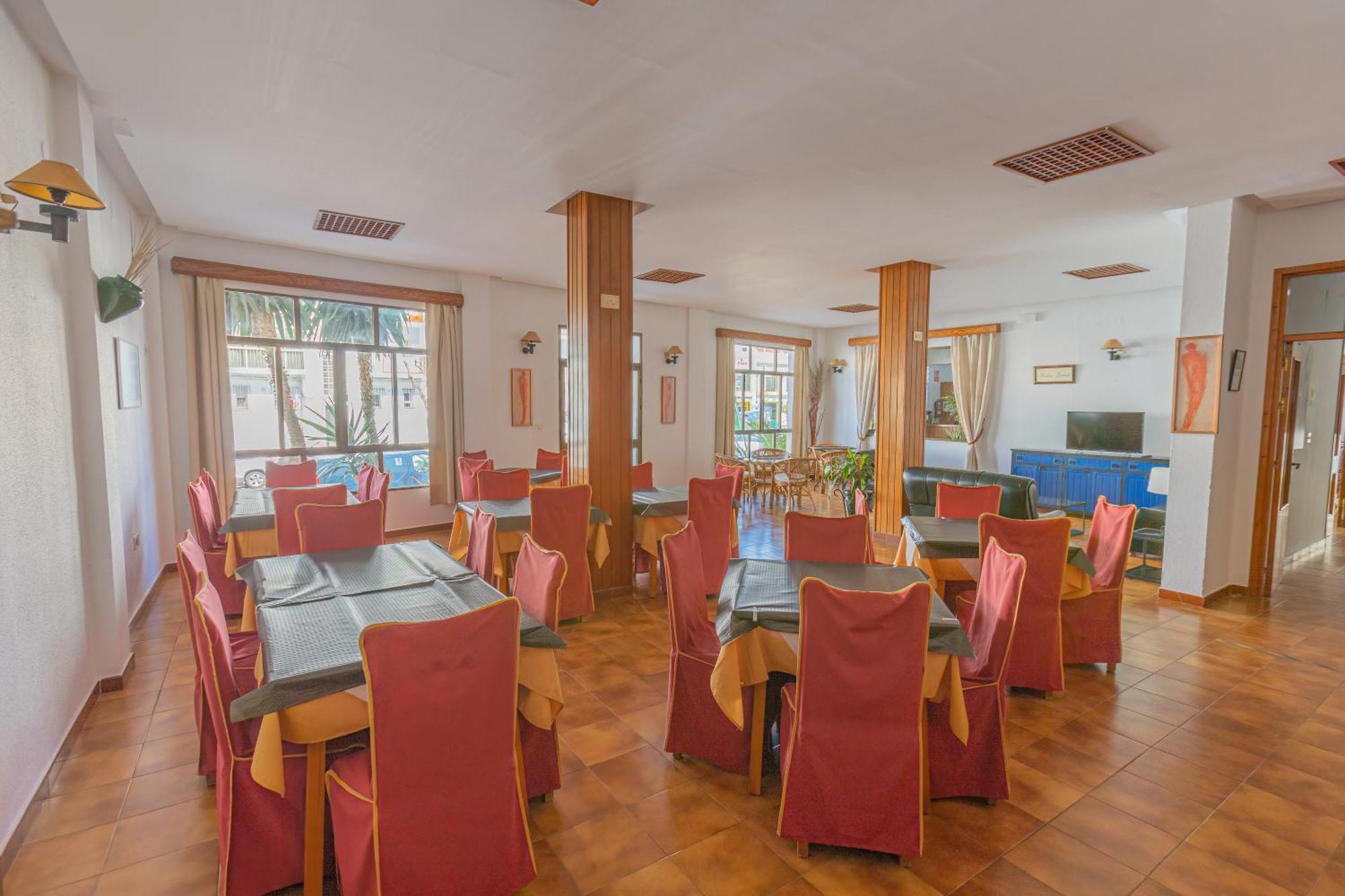 קוניל דה לה פרונטרה Hotel Tres Jotas Conil מראה חיצוני תמונה