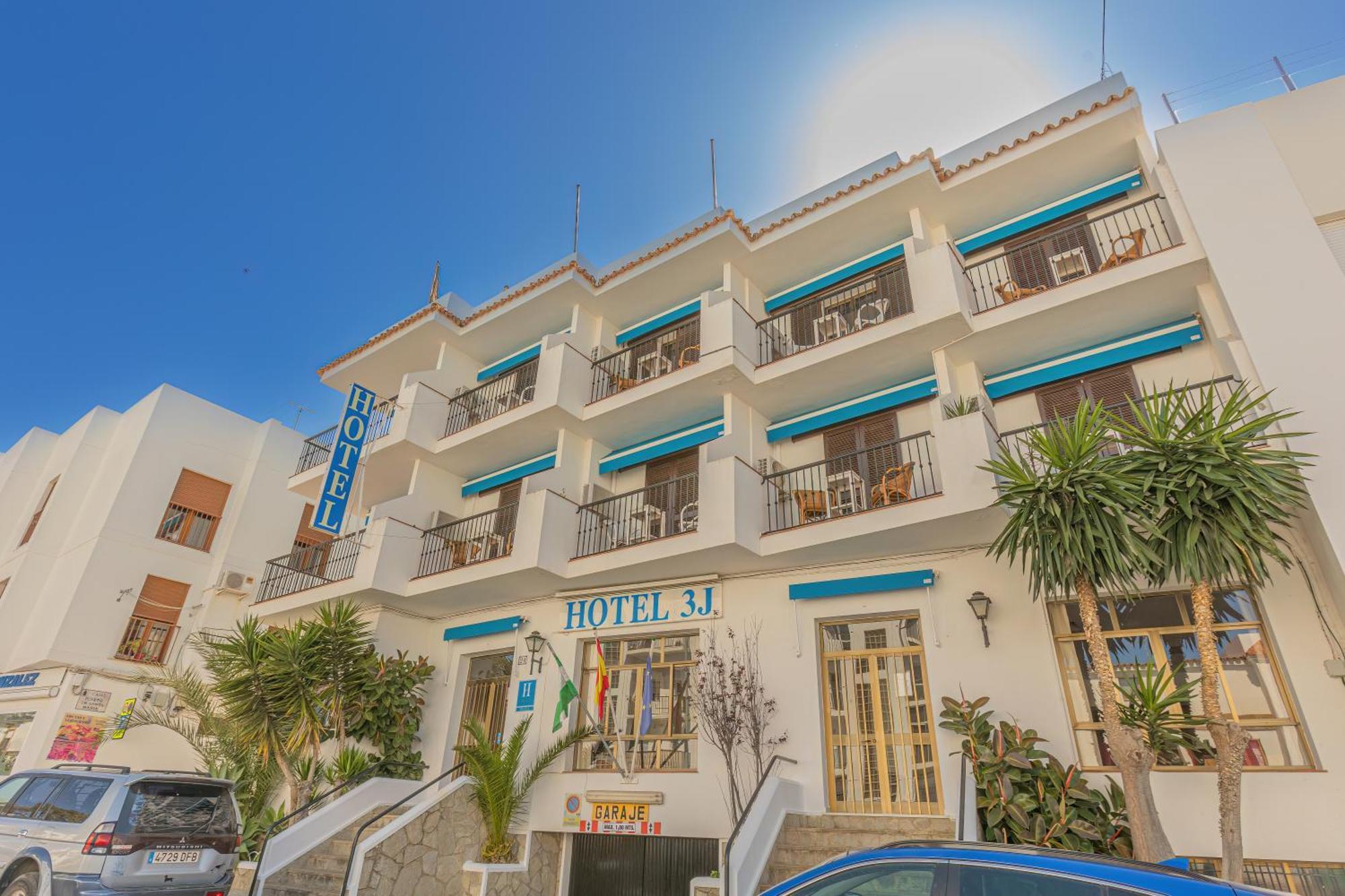 קוניל דה לה פרונטרה Hotel Tres Jotas Conil מראה חיצוני תמונה