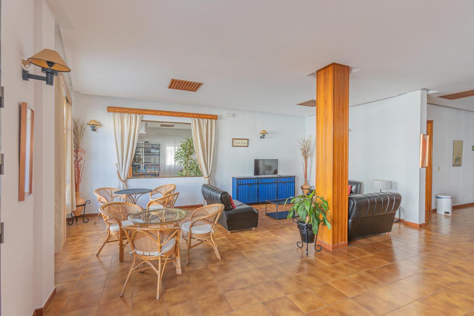 קוניל דה לה פרונטרה Hotel Tres Jotas Conil מראה חיצוני תמונה