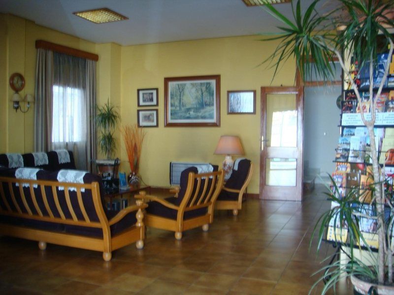 קוניל דה לה פרונטרה Hotel Tres Jotas Conil מראה חיצוני תמונה