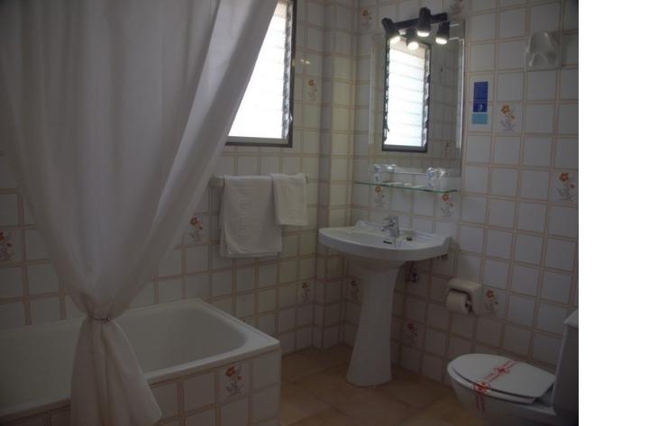 קוניל דה לה פרונטרה Hotel Tres Jotas Conil מראה חיצוני תמונה